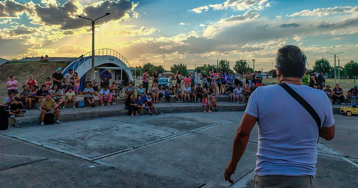 El presidente de la comisión del Santa María expuso ante vecinos y vecinas