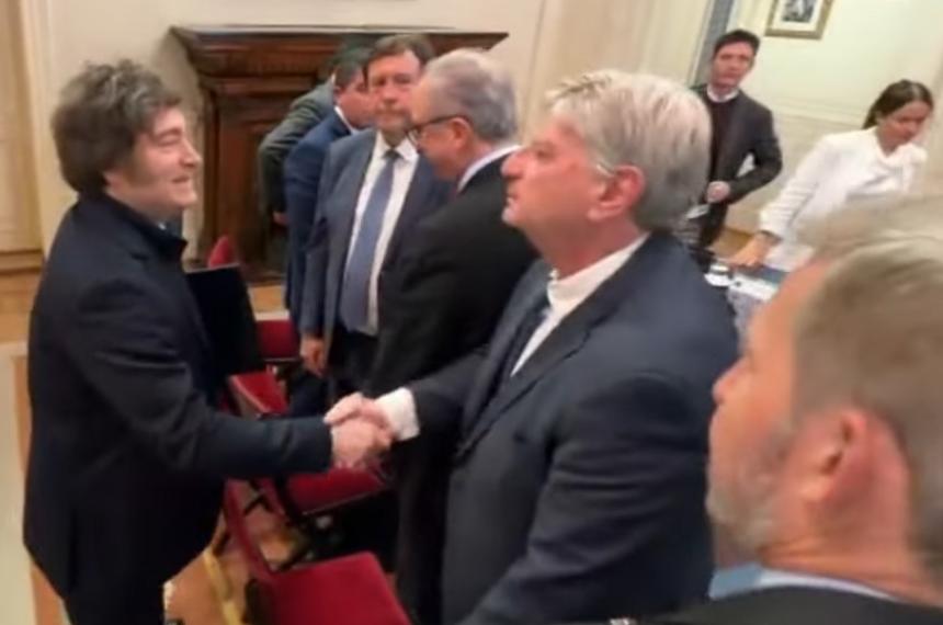 Milei y Ziliotto durante un encuentro con gobernadores