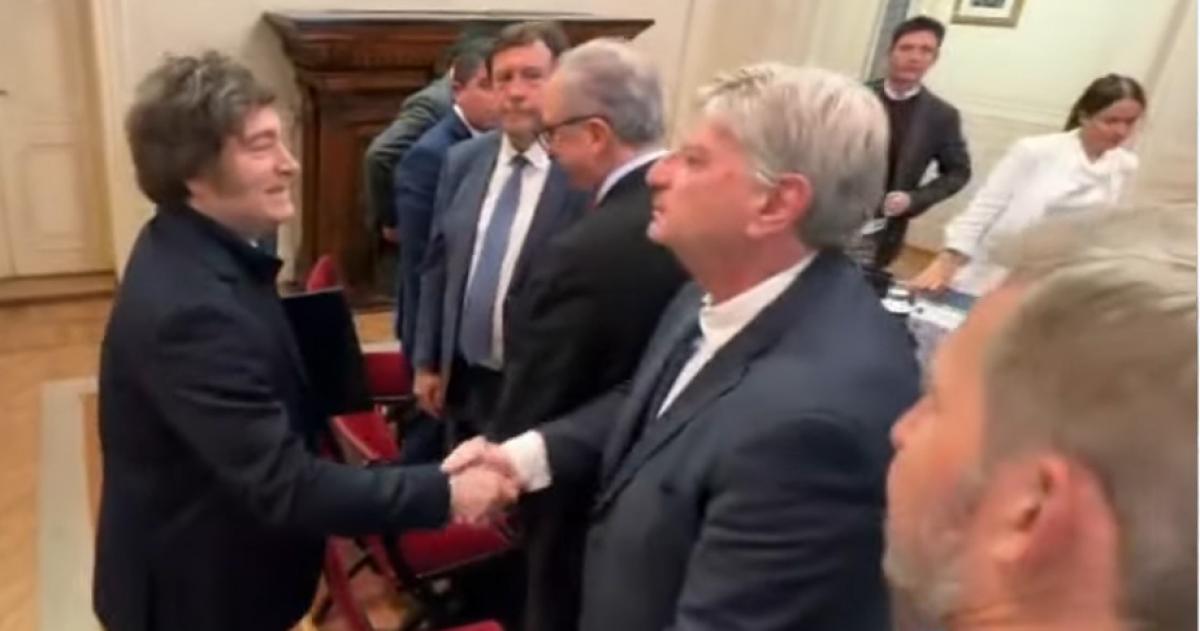 Milei y Ziliotto durante un encuentro con gobernadores
