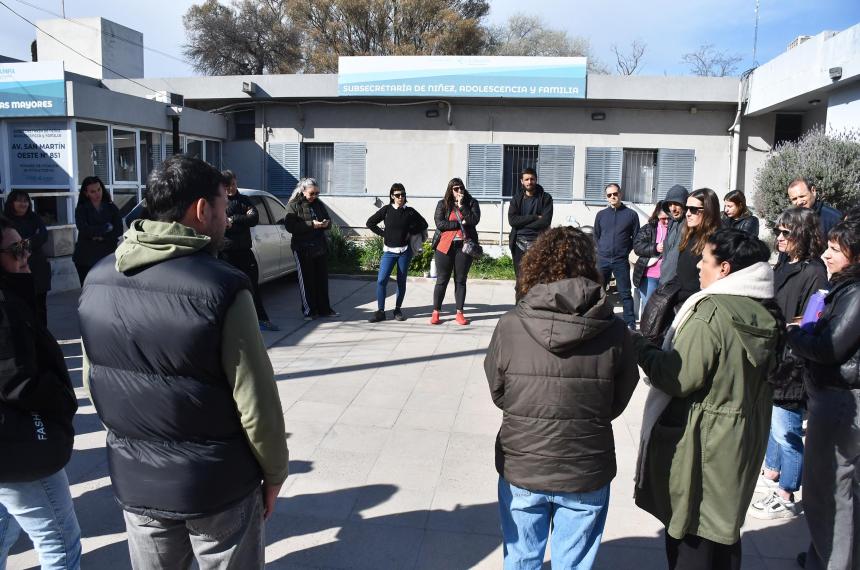 Asambleas este mieacutercoles en reclamo de recomposicioacuten salarial y pago del bono