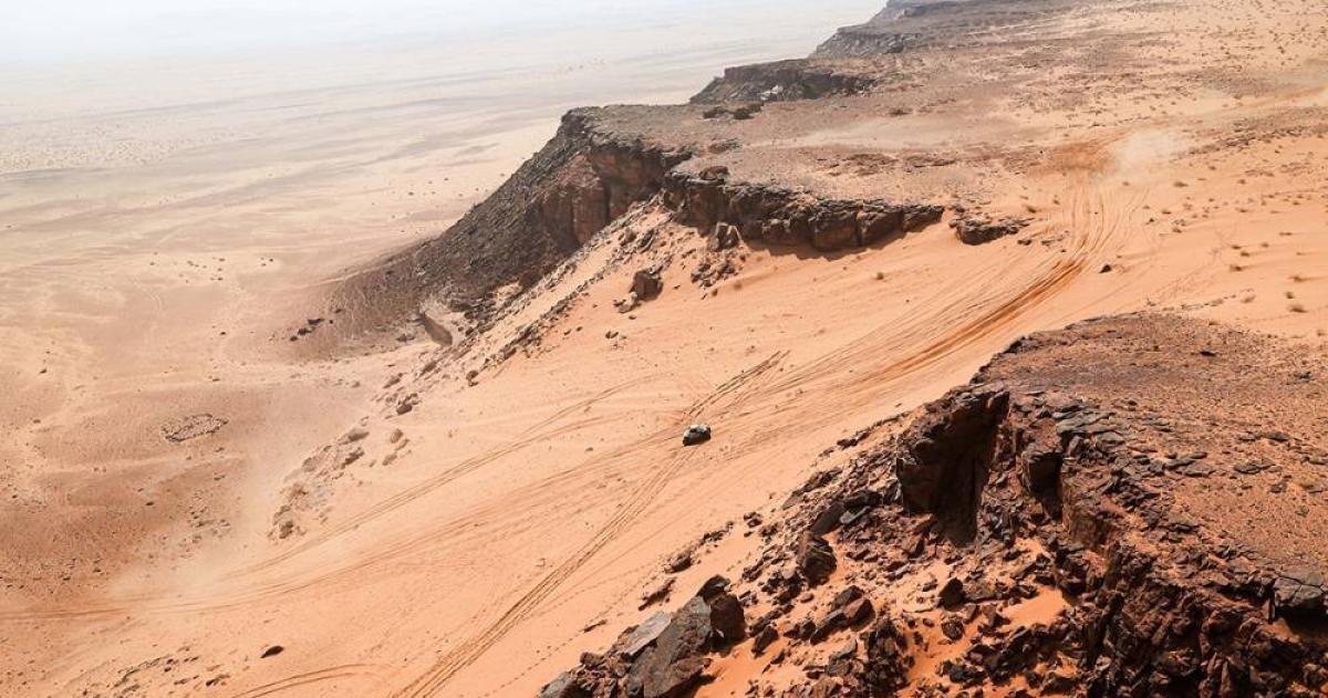 En la inmensidad de las montañas sauditas el pampeano por los primeros puestos