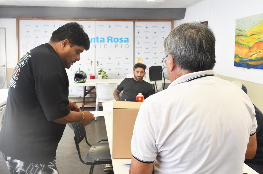 Cerca de 500 afiliados estaban habilitados para emitir su sufragio