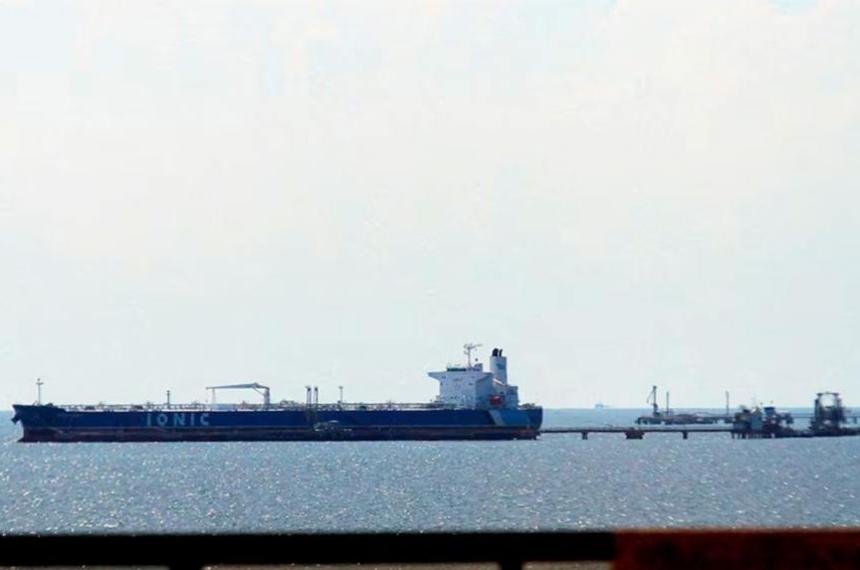 Petroacuteleo venezolano- los primeros buques fletados por Chevron zarparon hacia Estados Unidos