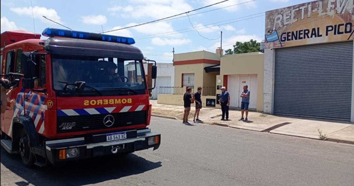 Bomberos asistieron al lugar del hecho