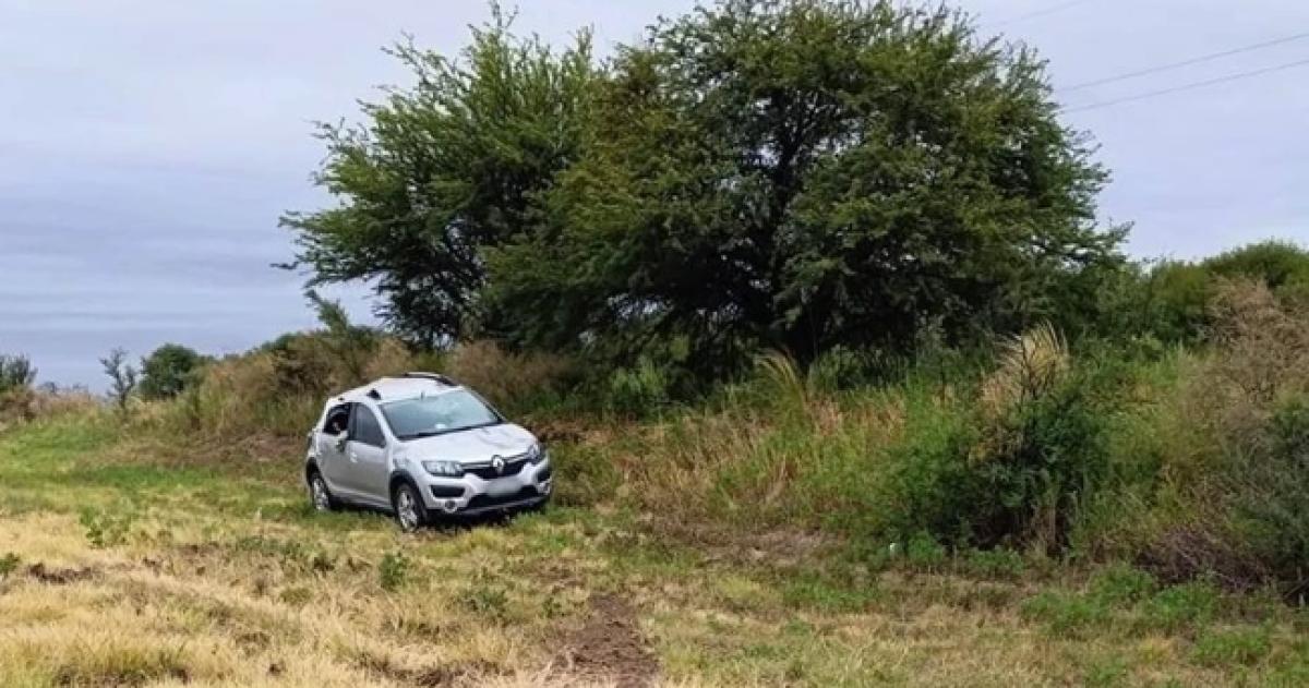 En la Sandero viajaba una familia de Santa Rosa