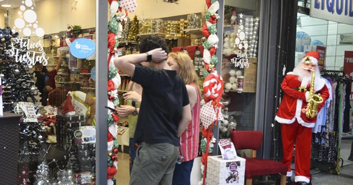 En Santa Rosa los comerciantes advierten que el consumo se volvió estrictamente racional