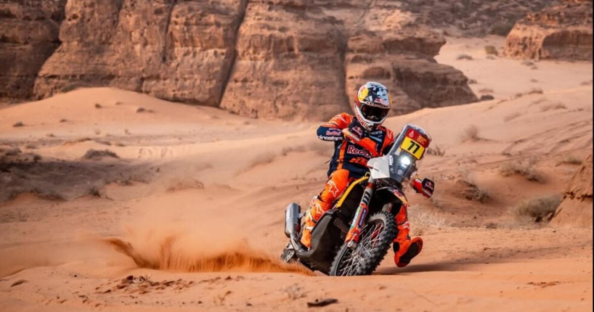 Diacutea uacutenico para los Benavides