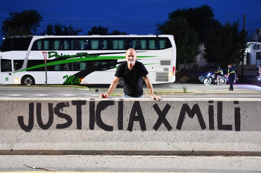 César Quenaipe también realizó una pintada por su hija