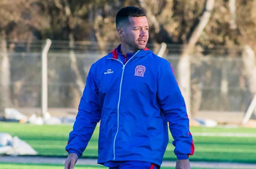 Riglos presentoacute a Dariacuteo Di Lorenzo