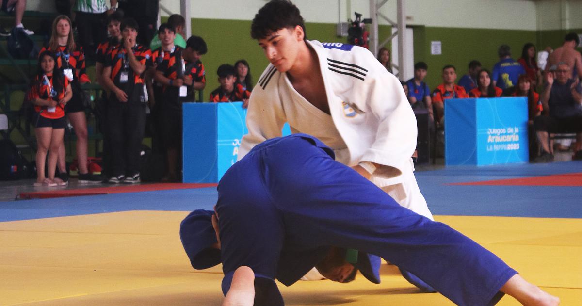 Tom�s Quinteros en la terna de yudo- tuvo gran desempeño con la selección nacional