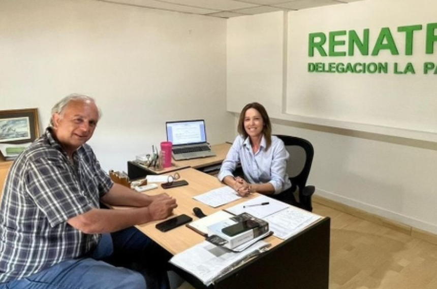 Se reunieron la delegada provincial del RENATRE María Celeste Echenique y un referente del espacio de formación agropecuaria de la Asociación Sociedad Rural de General Pico