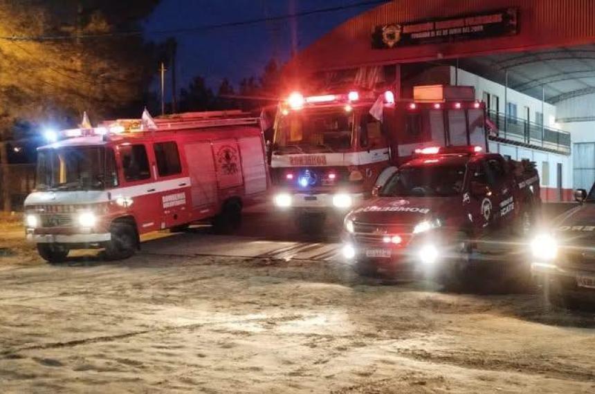 Bomberos de Acha- la comisioacuten anterior asegura que dejoacute maacutes de 25 millones