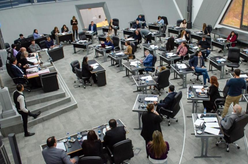 La UCR analiza cambios en la ley para frenar el aumento de ediles en Toay y General Acha 