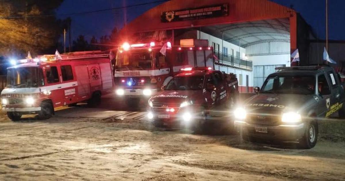 Bomberos de Acha- la comisioacuten anterior asegura que dejoacute maacutes de 25 millones