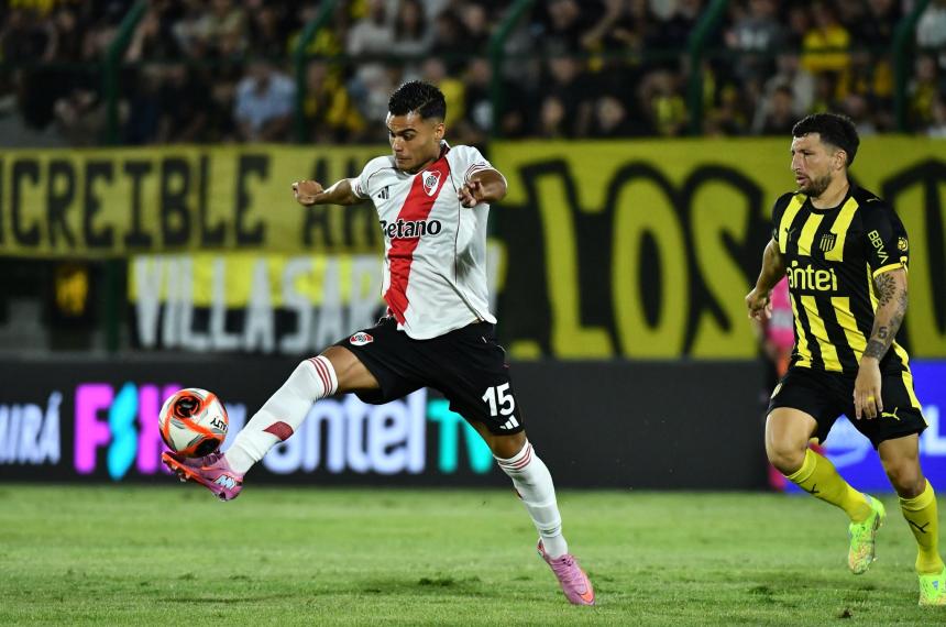 River superoacute a Pentildearol en los penales