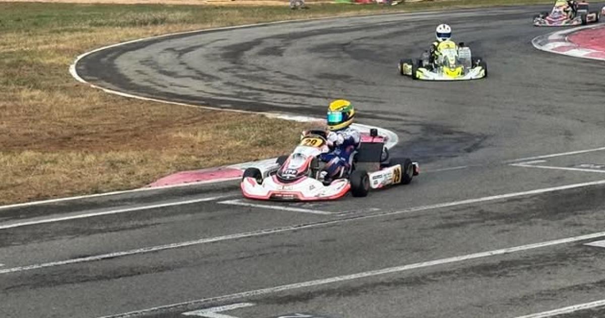 Simón girando en su primer contacto en Europa (Foto- IG SCF)