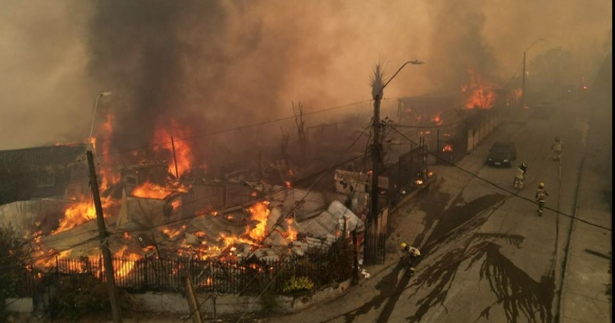 El presidente Gabriel Boric decretó el Estado de Cat�strofe para dos regiones