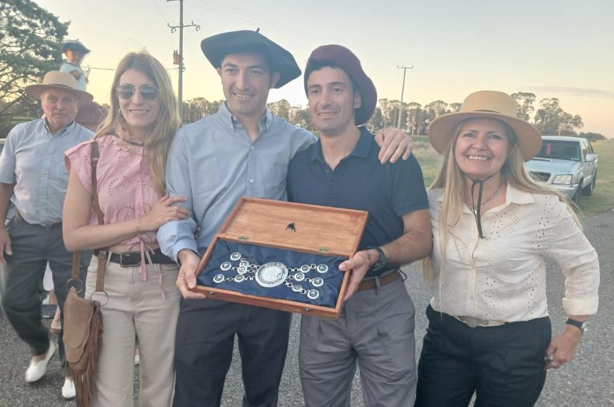 Caravana para recibir al tetracampeoacuten de Jesuacutes Mariacutea Alfredo Tato Ramos