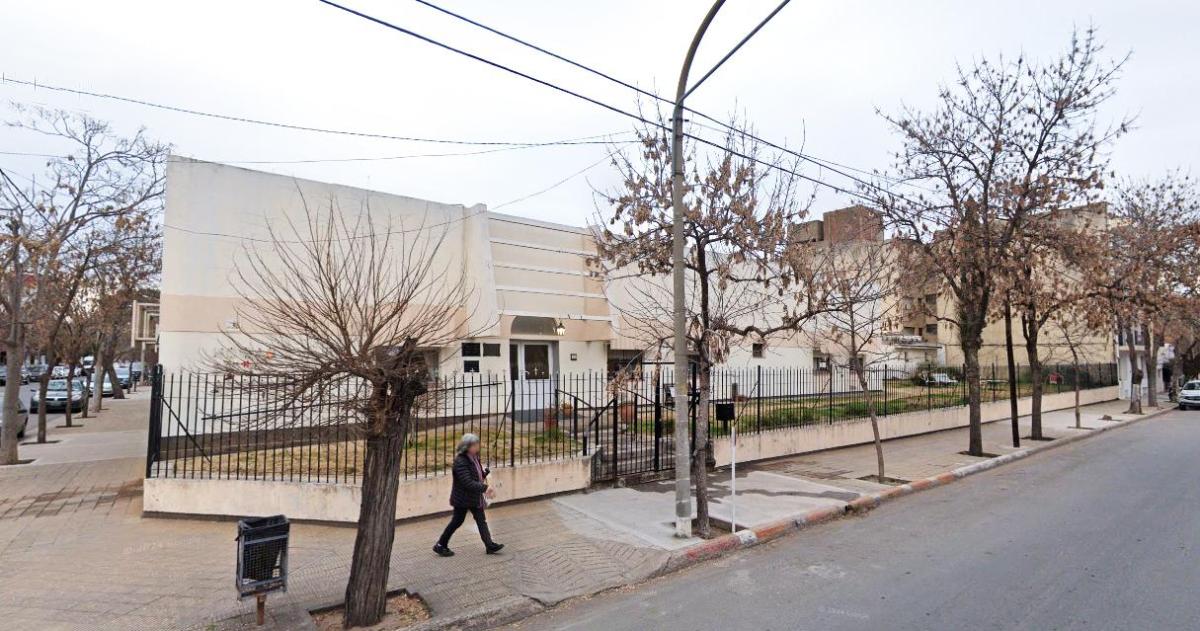 La Residencia Asociación Hermanas de los Pobres de Santa Rosa cuenta con 49 camas