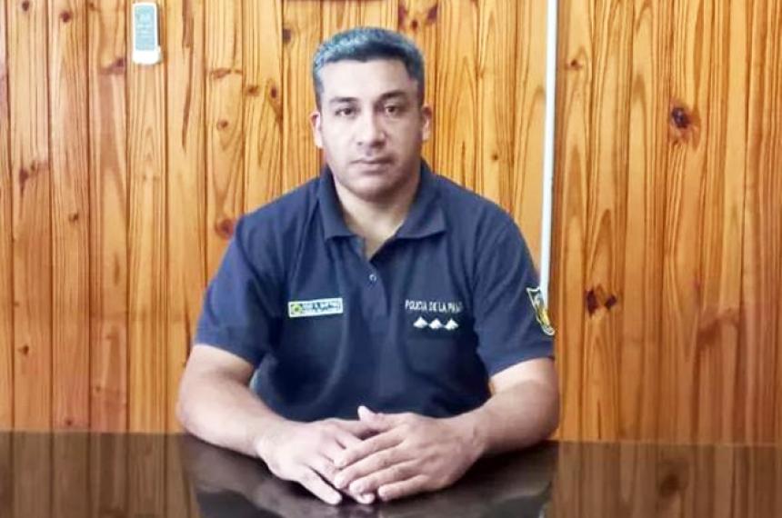 El subcomisario Julio Martínez resultó ileso ante el ataque