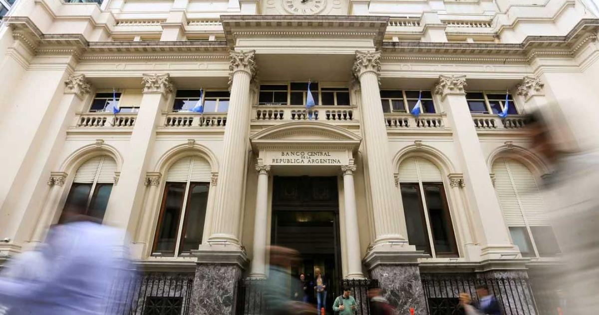 El Banco Central ya compró USD 708 millones