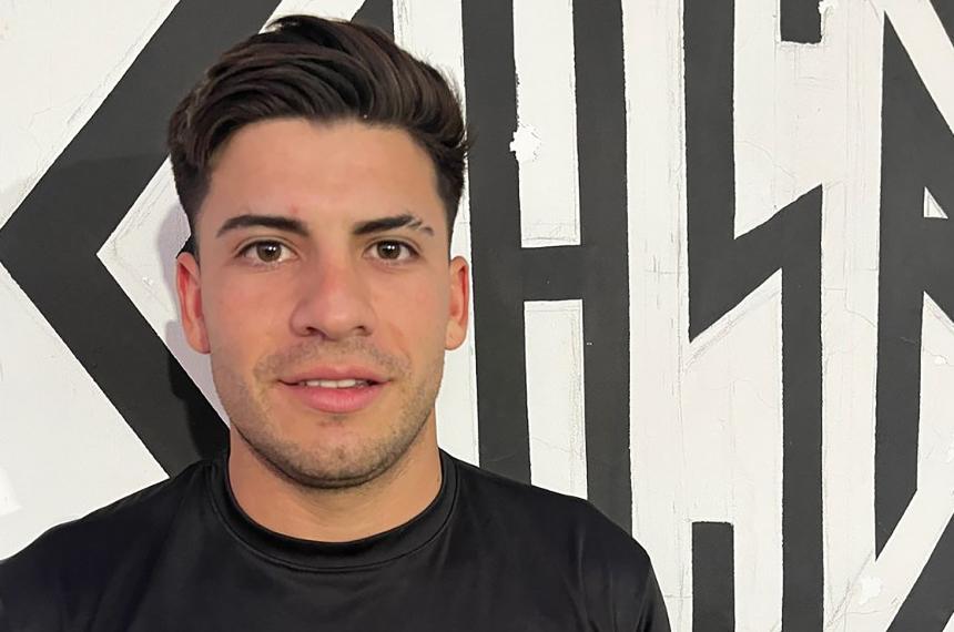 Juliaacuten Sosa el As que suma Atleacutetico Santa Rosa