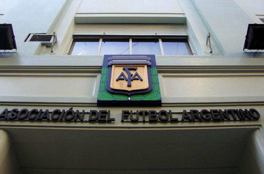 La AFA aceptoacute el pedido de amnistiacutea y se anulan las sanciones