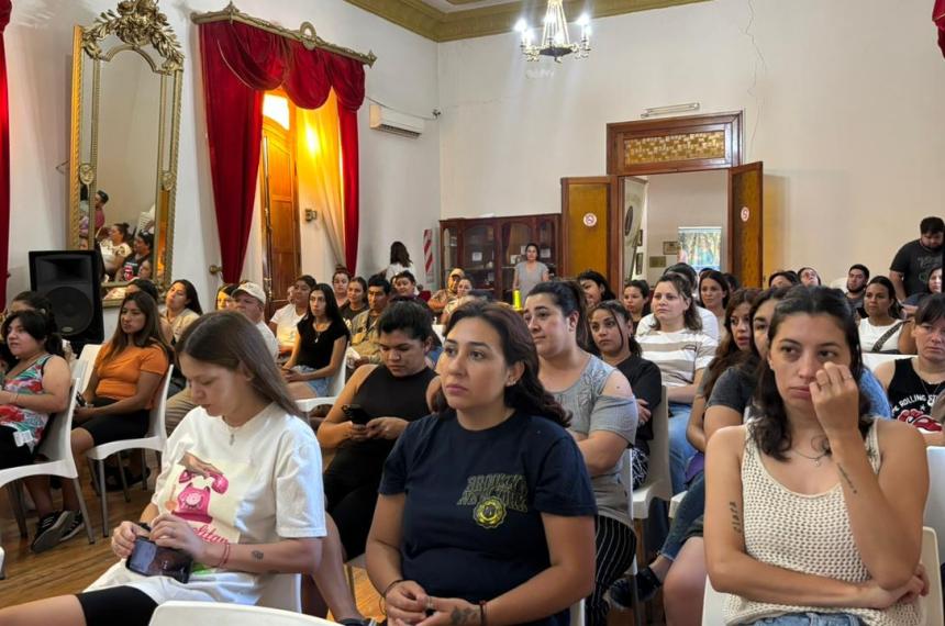 Se realizó una charla en el salón de actos de la Municipalidad