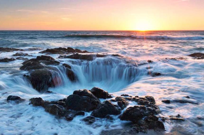 Pozo de Thor- doacutende queda y queacute explica ese agujero que parece tragarse el oceacuteano