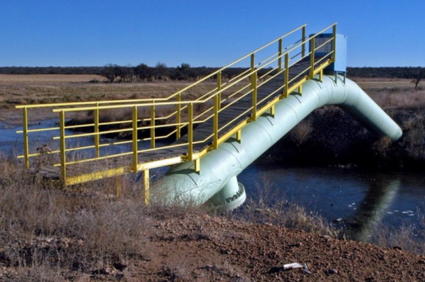 La falla se detectó a 236 kilómetros de Santa Rosa y la reparación llevar� al menos 48 horas