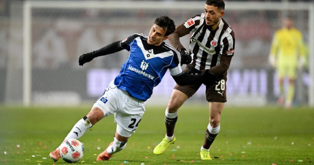 Capaldo fue capitaacuten del Hamburgo en el claacutesico ante St Pauli