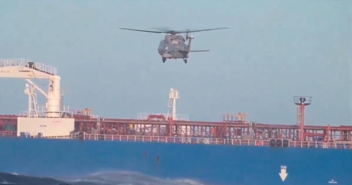 Francia abordoacute en el Mediterraacuteneo a un petrolero fantasma y abrioacute una investigacioacuten por su bandera