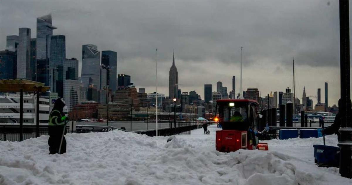 Tormenta invernal histoacuterica en EEUU- al menos 25 muertos y 750 mil hogares sin luz