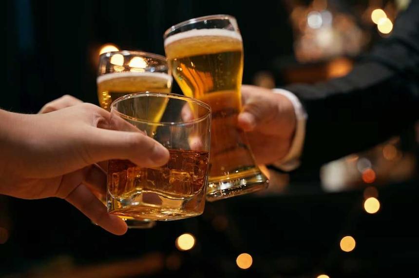 El alcohol debe consumirse con moderación