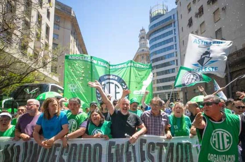 Estatales impulsan acciones gremiales para frenar el proyecto del Poder Ejecutivo