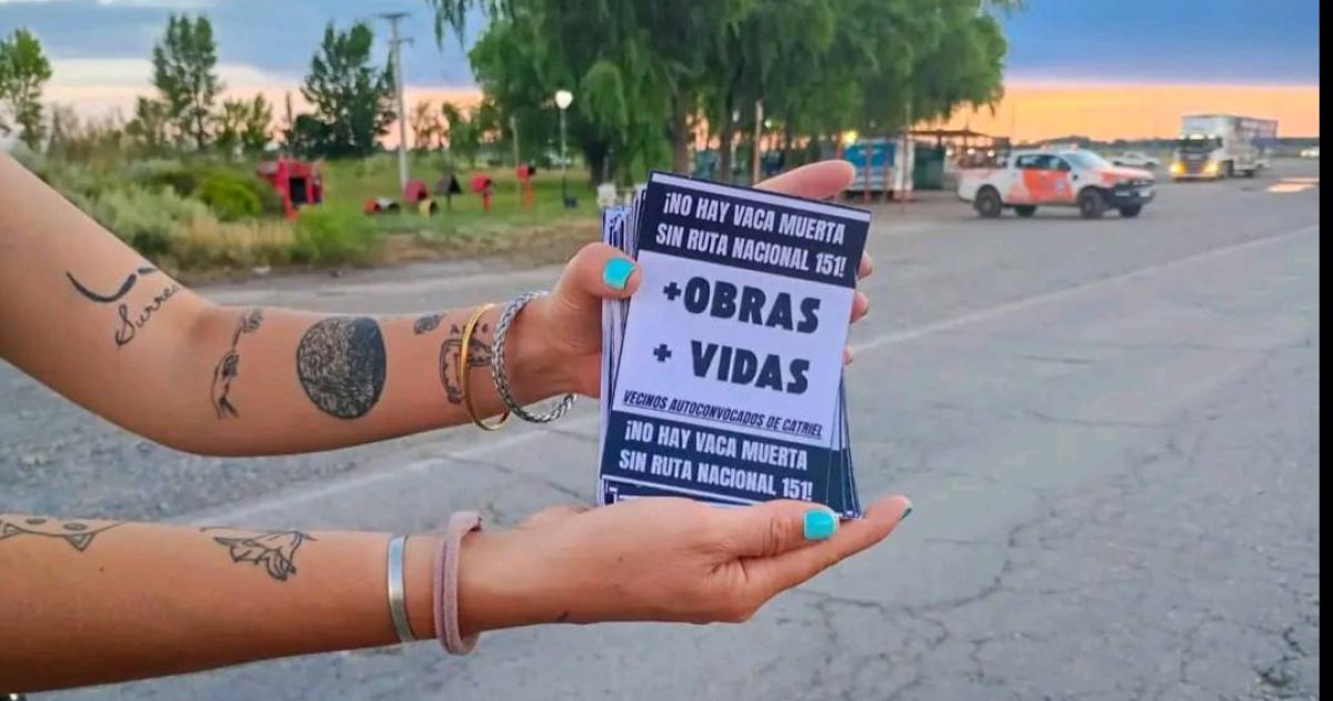 Catriel volvioacute a movilizarse para exigir la reparacioacuten de la Ruta 151