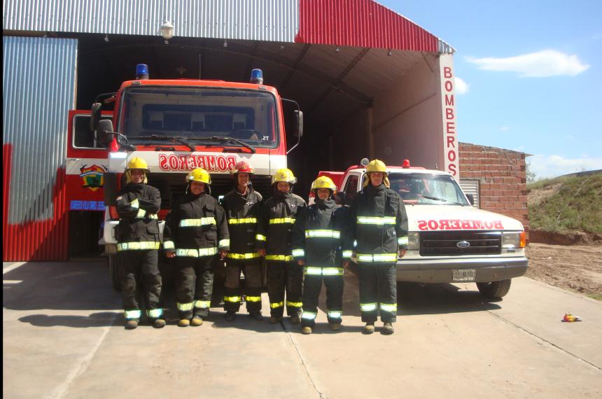 Cada uno de los 38 cuarteles de Bomberos de La Pampa recibir�n 94 millones de pesos