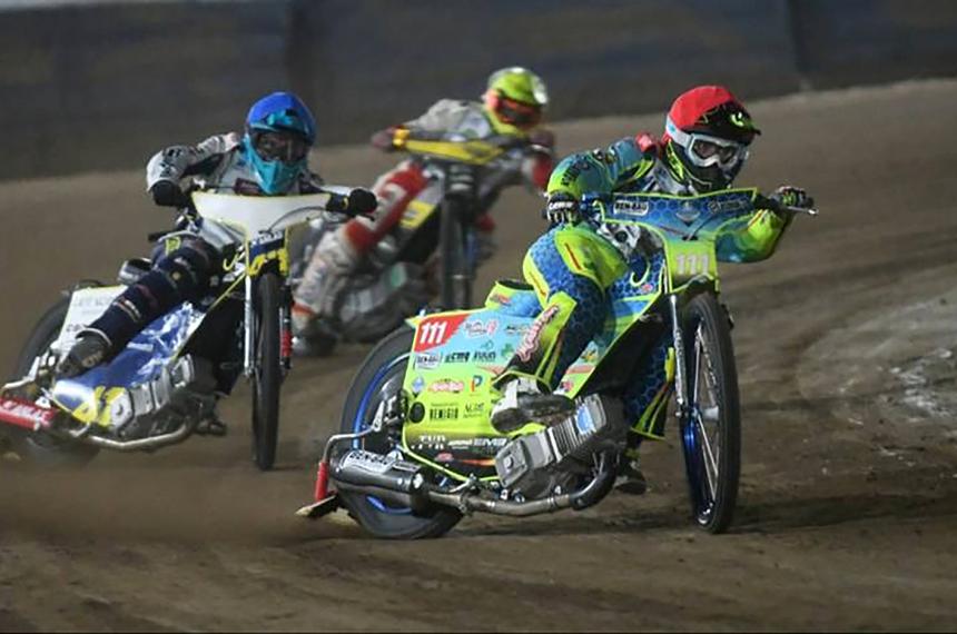 Eber Ampugnani tuvo una gran noche el pasado martes en Bahía Blanca