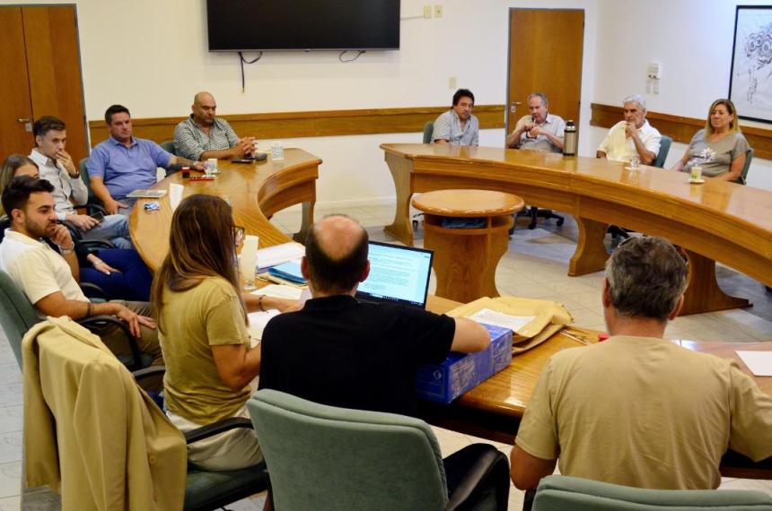 Cuatro empresas se presentaron en la licitacioacuten para el nuevo edificoi de la CPE