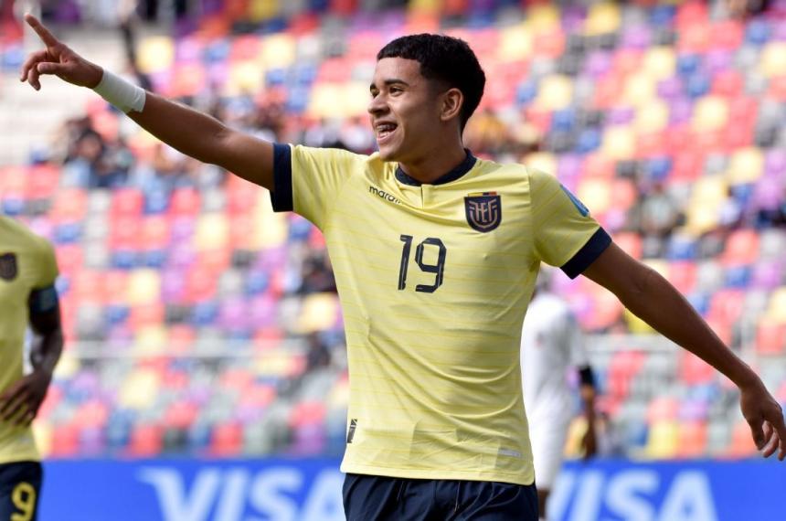 La joya ecuatoriana viene de jugar en el Racing de Estrasburgo