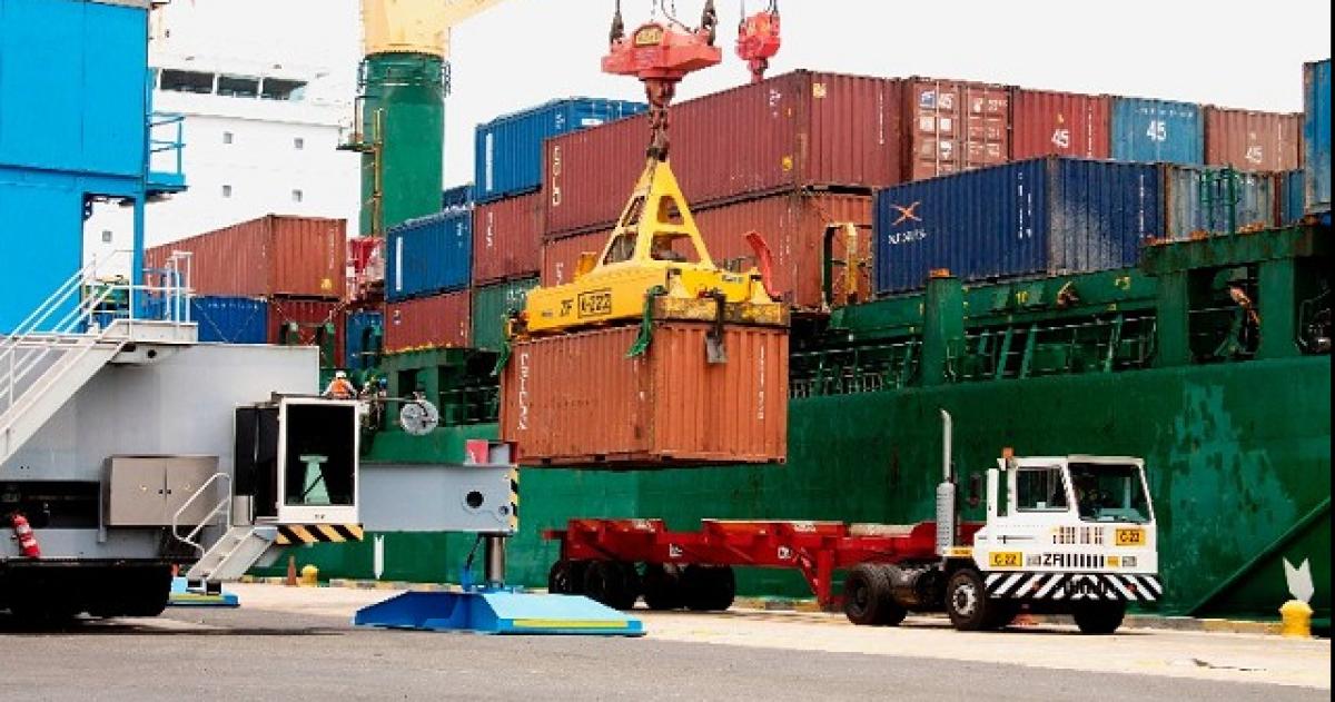 El pasivo aumentó por las importaciones