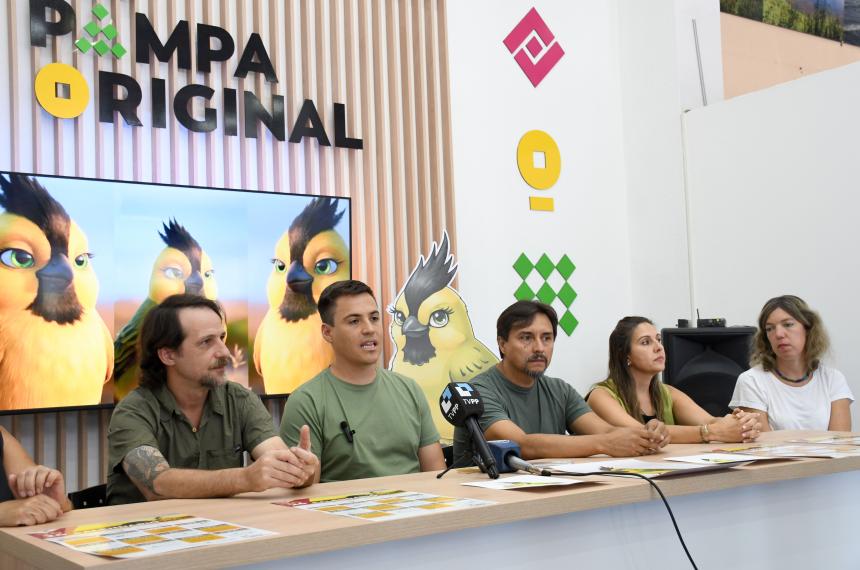 Chos el cardenal amarillo que simboliza la identidad turiacutestica de La Pampa