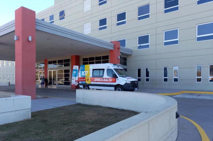 San Juan- policiacuteas salvaron a un recieacuten nacido tras un parto domiciliario