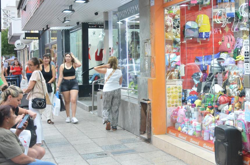 Los comerciantes eval�an medidas dr�sticas