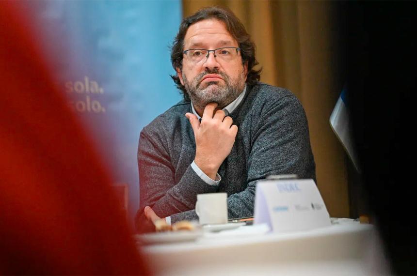  Su salida reaviva las sospechas de manipulación estadística