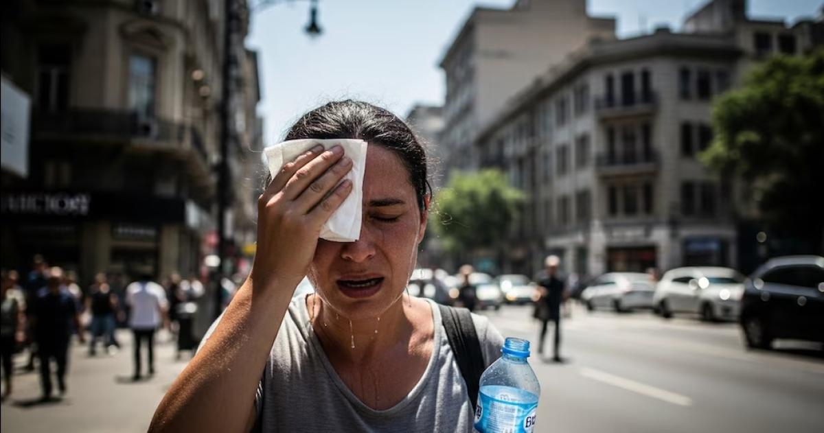 Las olas de calor extremo en Latinoamérica superan los 35°C y generan alertas sanitarias en varias provincias