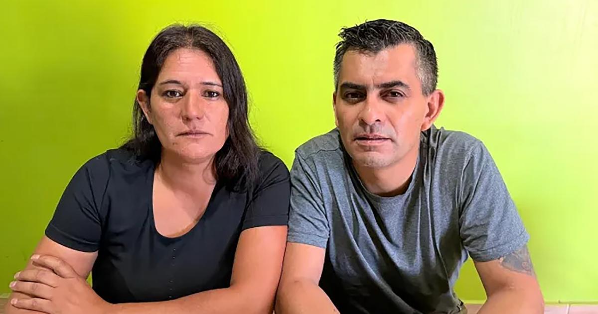 Marisol Rojas (familiar de los abuelos) y el abogado Gastón Gonz�lez expusieron el caso RADIO 5