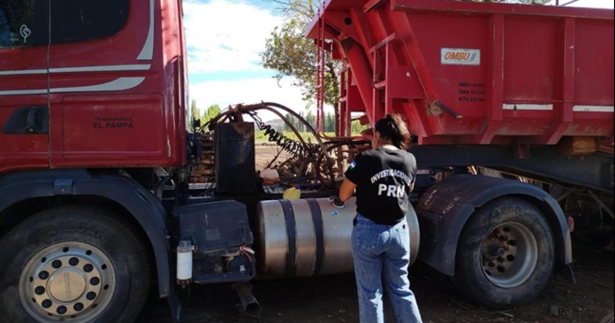 El camión fue encontrado en la zona de chacras de Villa Regina