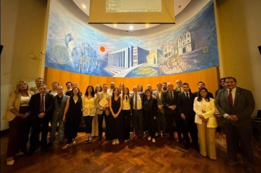 La Red de Jueces y Juezas Penales se manifestó ante el atentado