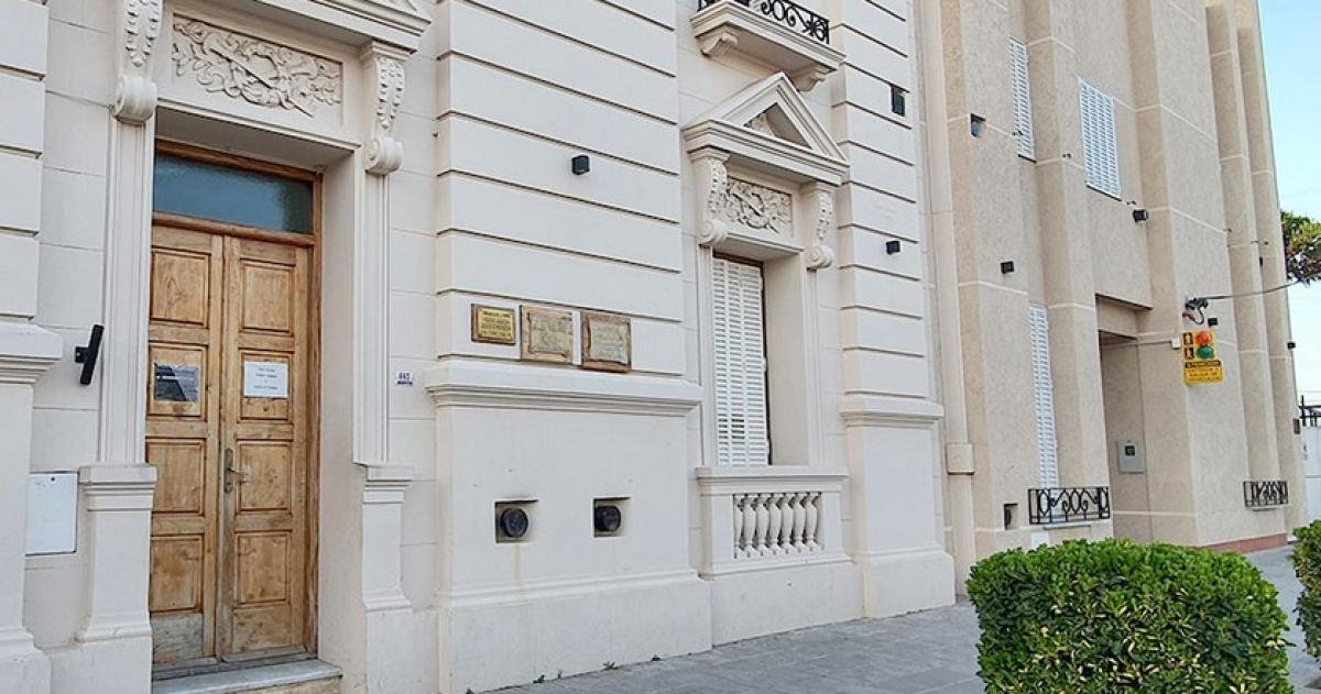 El juez de audiencia de General Acha Martín Migueez dictó la condena del padre abusador